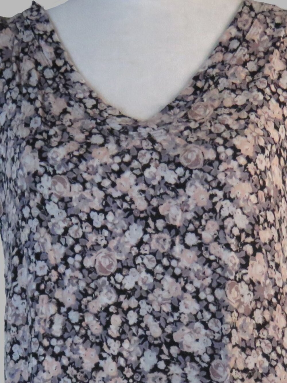 Maurices Women's Black, Pink & White Floral Pullover Tank Top Size M (C1883)